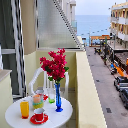 Greta Aparthotel