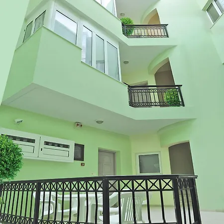Greta Apart-hotel 3*
