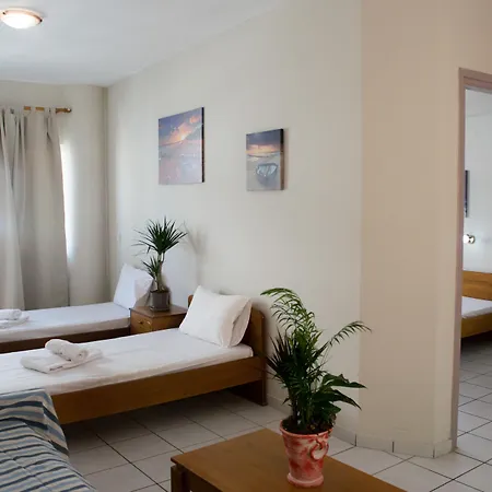 Greta Apartahotel 3*