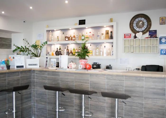 Greta Apartahotel 3*